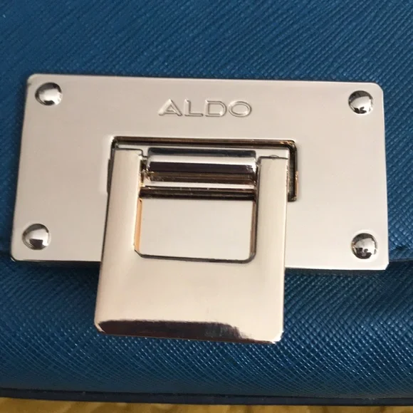 New Aldo Teal colored purse with accent gold hardware! - Picture 2 of 3